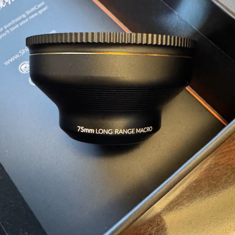 Professional quality pictures right from your cell phone’s camera.